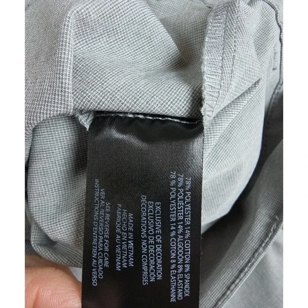 Banana‎ Republic Men's Stretch Chino Shorts, Gray, Size 38